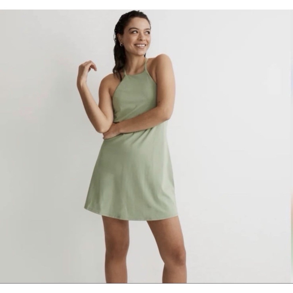 NWT Madewell MWL Flex 2.0 Fitness Dress With Built in Shorts and Bra Medium